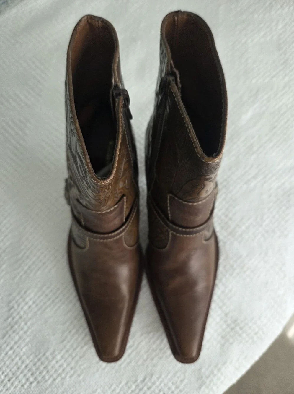 Worthington Brown Leather Embossed Tooled Heeled Ankle Boots Size 8M